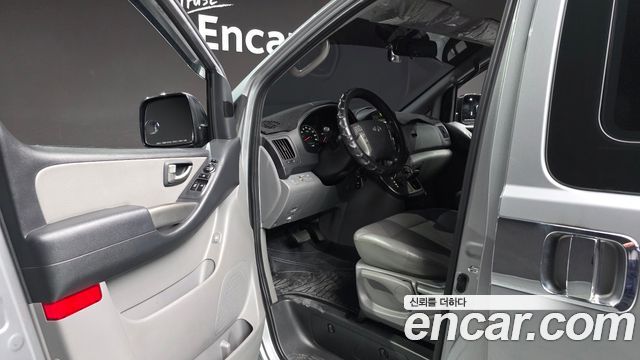Hyundai Starex 2015 — photo 10