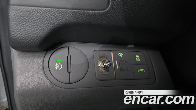 Hyundai Starex 2015 — photo 19