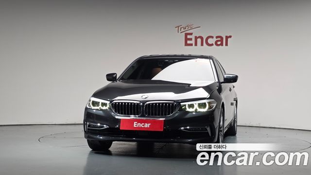 BMW 5-Series 2020 — photo 3