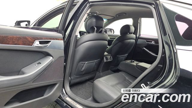 Hyundai Genesis 2016 — photo 11