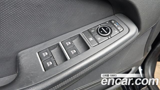 Hyundai Genesis 2016 — photo 13