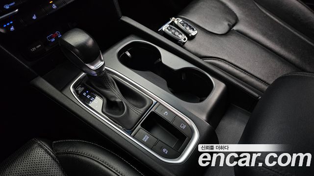 Hyundai Santafe 2019 — photo 12