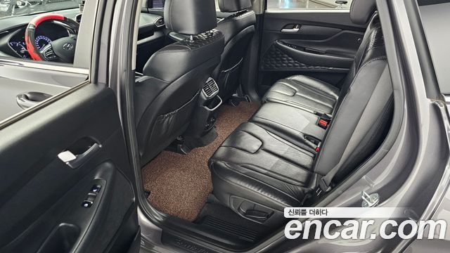 Hyundai Santafe 2019 — photo 17
