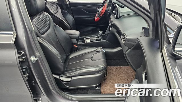 Hyundai Santafe 2019 — photo 16