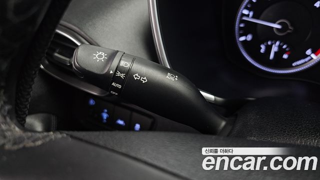 Hyundai Santafe 2019 — photo 28