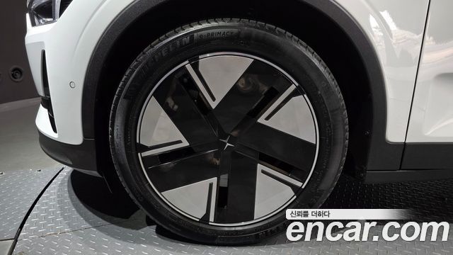 Polestar Polestar 2 2025 — photo 5