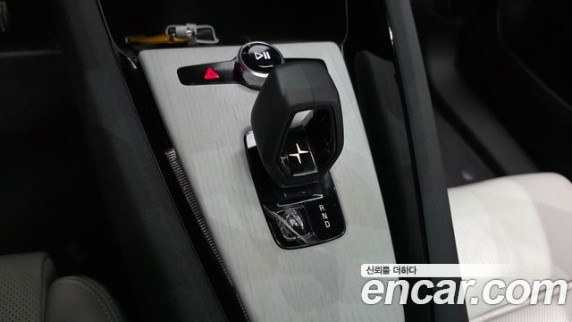 Polestar Polestar 2 2025 — photo 9