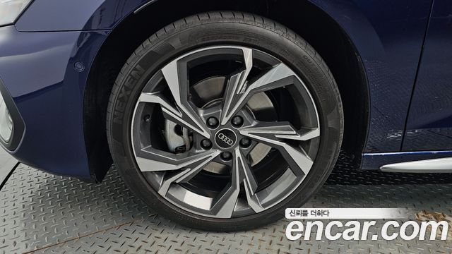 Audi A3 2025 — photo 5