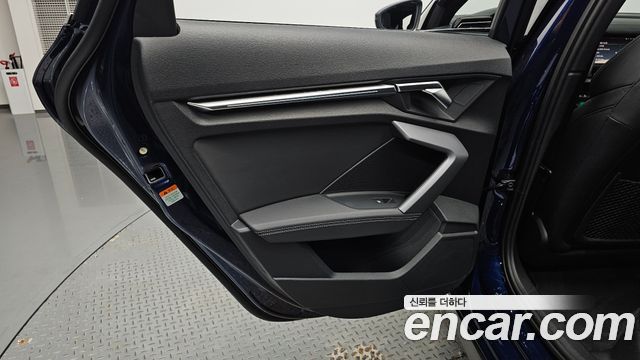 Audi A3 2025 — photo 15