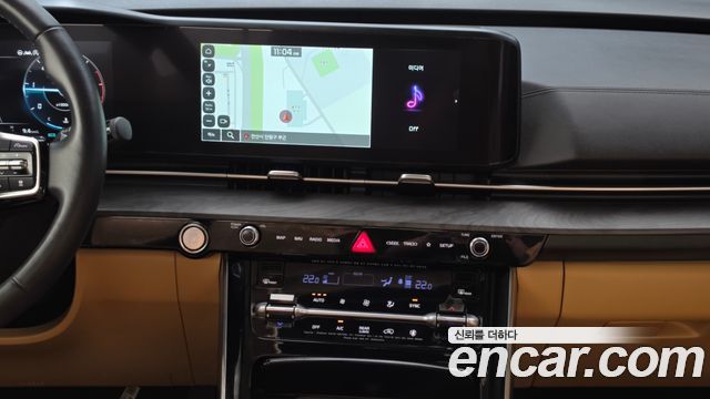 Kia Canival 2023 — photo 14