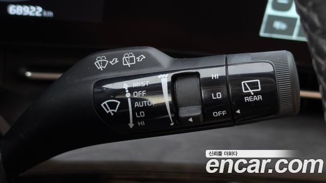 Kia Canival 2023 — photo 15