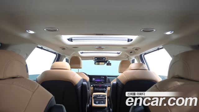 Kia Canival 2023 — photo 20