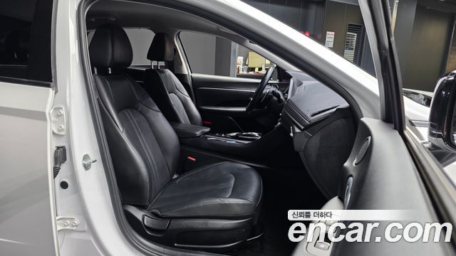 Hyundai Sonata 2020 — photo 17