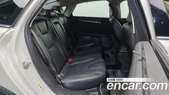Ford Mondeo 2016 — photo 12