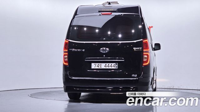 Hyundai Starex 2012 — photo 4