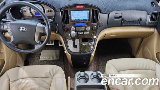 Hyundai Starex 2012 — photo 7