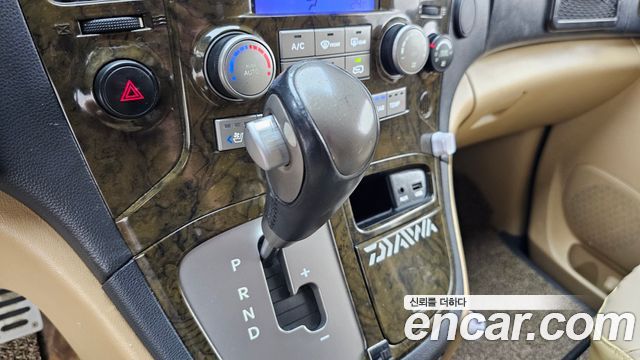 Hyundai Starex 2012 — photo 9