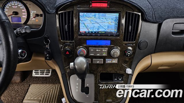 Hyundai Starex 2012 — photo 14
