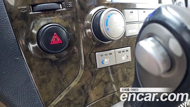 Hyundai Starex 2012 — photo 18