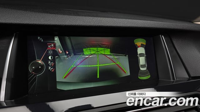 BMW 5-Series 2014 — photo 15