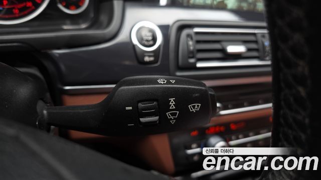 BMW 5-Series 2014 — photo 16