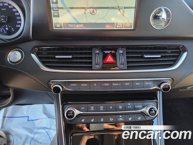 Hyundai Grandeur 2018 — photo 12