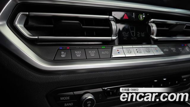 BMW 4-Series 2021 — photo 35