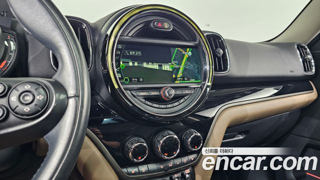 Mini Countryman 2018 — photo 19