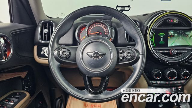 Mini Countryman 2018 — photo 20