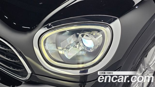 Mini Countryman 2018 — photo 8
