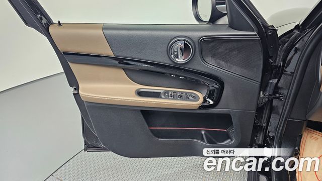 Mini Countryman 2018 — photo 14