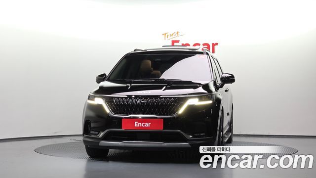 Kia Canival 2023 — photo 3