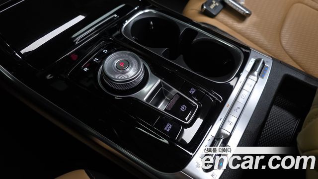 Kia Canival 2023 — photo 12