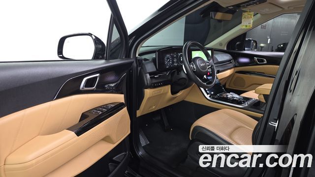 Kia Canival 2023 — photo 13