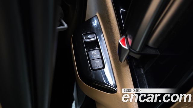 Kia Canival 2023 — photo 23