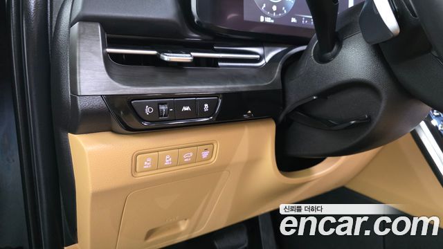 Kia Canival 2023 — photo 31