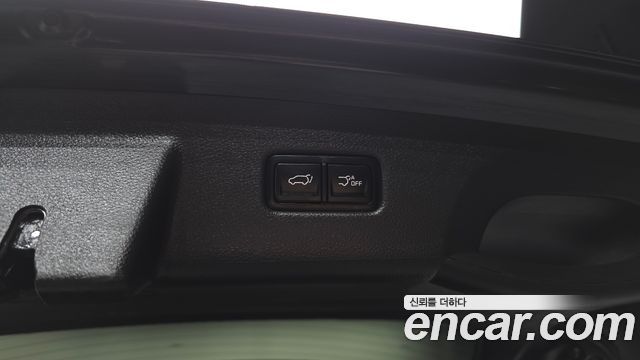Kia Canival 2023 — photo 36