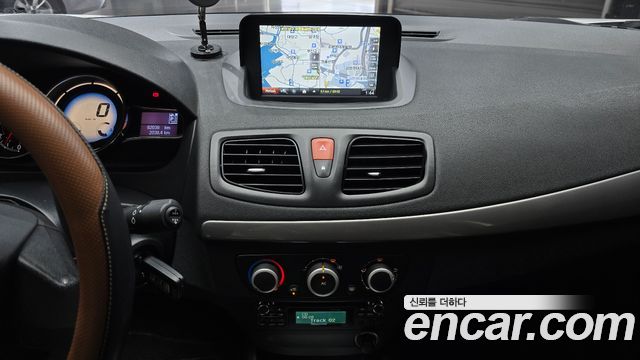 Renault Korea SM3 2015 — photo 20