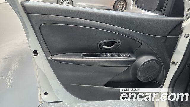 Renault Korea SM3 2015 — photo 14