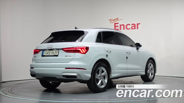 Audi Q3 2020 — photo 2