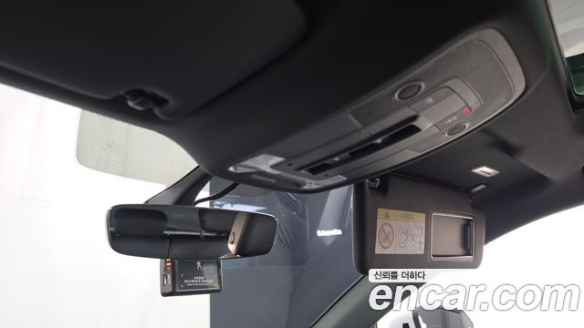 Audi Q3 2020 — photo 23