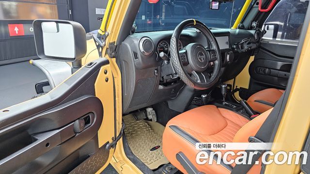 Jeep Wrangler 2014 — photo 13