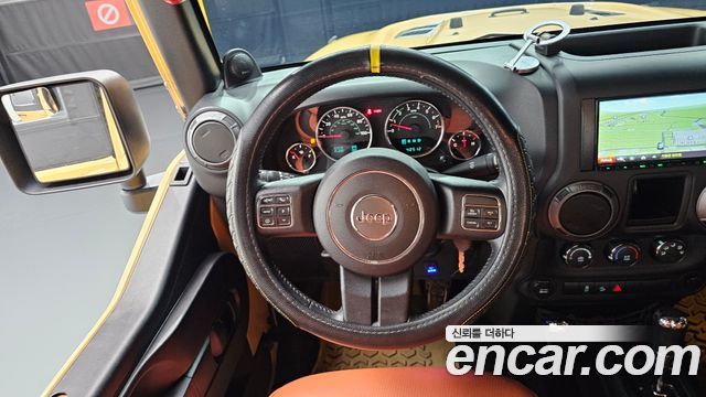 Jeep Wrangler 2014 — photo 21