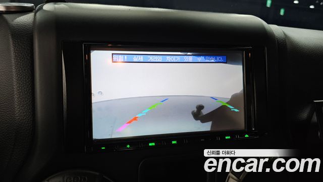 Jeep Wrangler 2014 — photo 22
