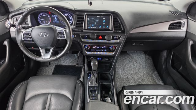 Hyundai Sonata 2023 — photo 10