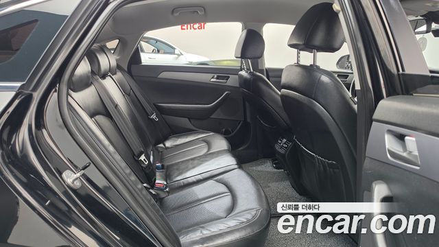 Hyundai Sonata 2023 — photo 17
