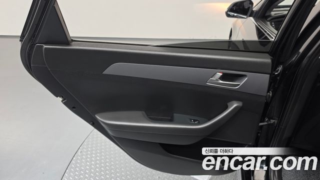 Hyundai Sonata 2023 — photo 15