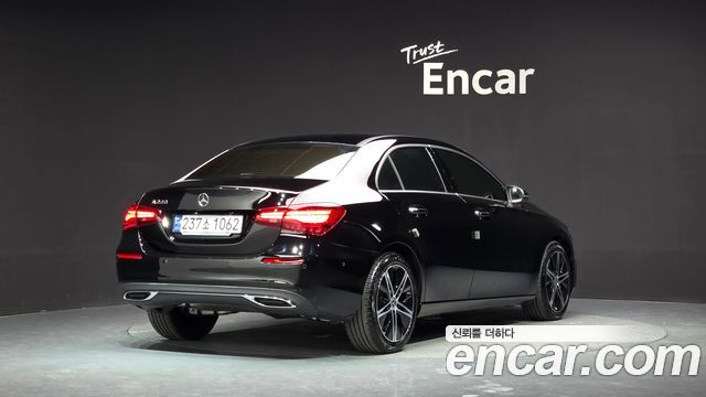Mercedes-Benz A-Class 2024 — photo 2