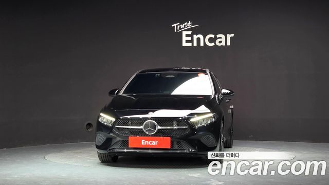 Mercedes-Benz A-Class 2024 — photo 3
