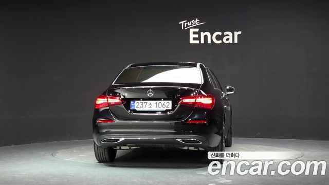 Mercedes-Benz A-Class 2024 — photo 4
